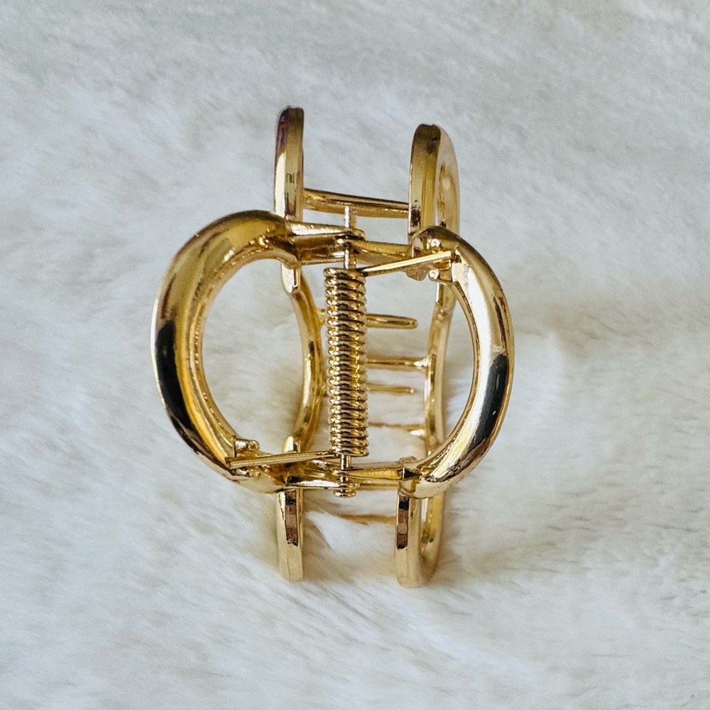 Gold Clover Hair Claw Clip - Picture 7 of 7
